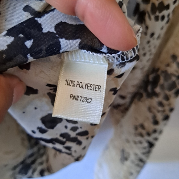 Pout Snakeskin/Reptile Print Blouse - Picture 5 of 6